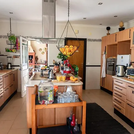 Pillows Πανσιόν 3*