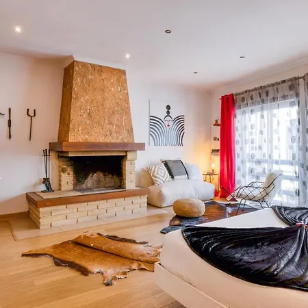 Гостевой дом Pillows Townhouse Пениши