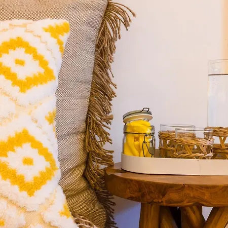 Πανσιόν Pillows